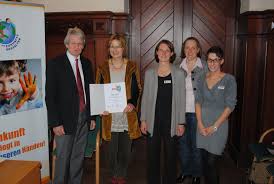 Us marine band & william f. Hummeln Fliegen Auf Umweltschutz Buxtehuder Kinderhort Wurde Im Rahmen Der Kita 21 Initiative Ausgezeichnet Buxtehude