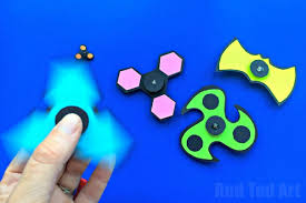 The infinity cube is one cube made up of smaller cubes that can be remodeled in an endless number of ways. Easy Fidget Spinner Diy Free Template Science Fair Project Idea Red Ted Art Make Crafting With Kids Easy Fun