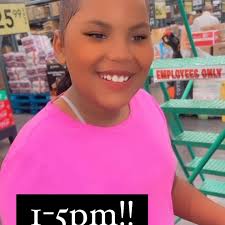 I can't lose with this one. I'm so sprung she was born in the Food CarT.  Everything I do every day is normal to her. She has never seen anything  else. Literally,