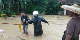 Check spelling or type a new query. Banjir Dan Longsor 1 Januari 2020 Di Kabupaten Bogor Memakan 8 Korban Jiwa