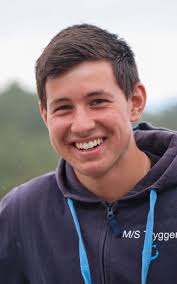 Peter (15) har både sjark, naust og salsløyve på fisk og krabbe: