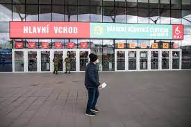 V hale o2 universum v praze se 9. V Prazske O2 Arene Otevrelo Narodni Ockovaci Centrum Region
