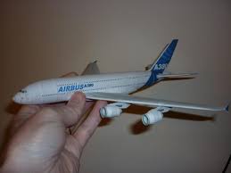 Diese seiten werden zur zeit bearbeitet. Airbus A380 800 Ver 2 Free Airplane Paper Model Download Paper Models Make A Paper Airplane Paper Airplane Models