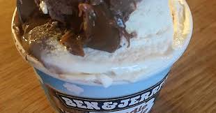 Official site for ben & jerry's super premium ice cream, greek frozen yogurt, frozen yogurt, and sorbet. Boogie S Ice Cream Reviews Review Ben And Jerry S Blondie Brownie Core