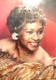 Candice Mckee's Instagram, Twitter & Facebook