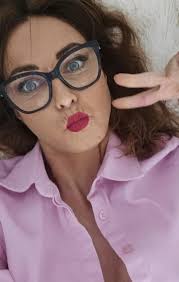 segura porque tú Ami no me respondes cariño