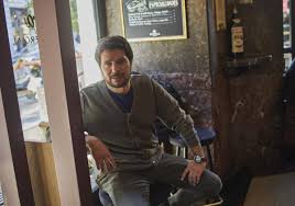 Renato Cisneros: «Es más fácil culpar a los gobernantes que reconocer la  violencia a la que contribuimos»