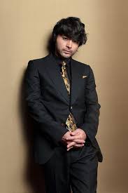 何者 佐藤健 有村架純 二階堂ふみ 菅田将暉 岡田将生 山田孝之インタビュー 6 6 映画ナタリー 特集 インタビュー 山田孝之 綾野剛 俳優 山田