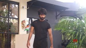 Shahid Kapoor Spotted At Antigravity Gym At Pali Hill In Bandra Gallery Social News Xyz Top 6 gyms in bandra for fitness buffs. shahid kapoor spotted at antigravity