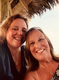 Mark Huckins's Instagram, Twitter & Facebook