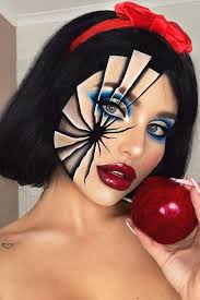 Short hairstyles are perfect for women who want a stylish, sexy, haircut. 40 Fancy Halloween Hairstyles For Short Hair Lovehairstyles Com Amazing Halloween Makeup Halloween Makeup Looks Unique Halloween Makeup