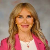 Stephanie Stanfield's Instagram, Twitter & Facebook