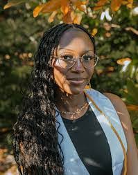 Veronica Oneal's Instagram, Twitter & Facebook