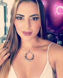 Top suggestions for stephania gomez. Fotos Del Novio De Estefania Gomez Actriz De Sin Senos Si Hay Paraiso