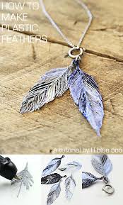 A Tutorial On How To Make A Plastic Feather Necklace Pendant Using The 3d Printing Pen 3doodler So Easy Anyone Can 3d Drawing Pen 3d Pen Stencils 3d Pen Art