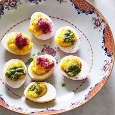 Mar 17, 2021 · let dry, fill with paper shreds and treats, and incubate till easter morning. An Easter Feast With Friends And Foraging Martha Stewart