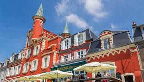 Hotel Restaurant Les Tourelles Le Crotoy Baie De Somme France Chambres Avec Vue Sur Mer Ou Sur Jardin Cuisine Tradition En 2020 Le Crotoy Hotel Vacances Destination