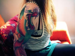 Tatouage Phoenix Femme 45 Idees De Tatouages Et Leurs Significations 2021