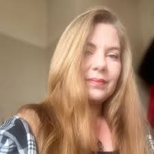 Helen Claire Khan (@hck1976)