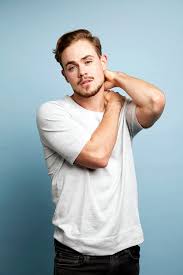 Maybe you would like to learn more about one of these? Dacre Montgomery Photographed By Pablo Martin For Popsugar 2017 Chico Malo Fotos De Famosos Que Guapo