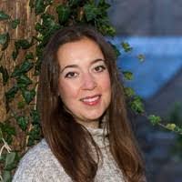 Cara Henry's Instagram, Twitter & Facebook