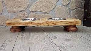 katzenbar futterstation futterbar katrzenbar aus holz nur das beste fur unsere hunde und katzen von klein bis ganz gross immer die ri deko holz holz hundebar