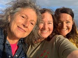 Danielle Wiley's Instagram, Twitter & Facebook