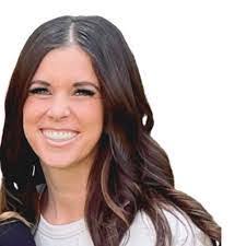 Daniella Blair's Instagram, Twitter & Facebook