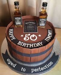 Bolo Jack Daniels 60 Modelos Para Conferir Bolo Jack Daniels Bolo Bolos De Aniversario