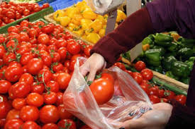 Pourquoi Auchan Continue A Distribuer Des Sacs En Plastique Pour Les Fruits Et Legumes Consommer Durable