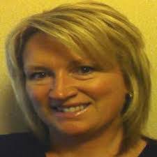 Erin Beauchamp's Instagram, Twitter & Facebook