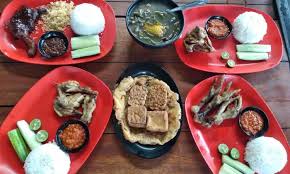 Tentu saja, hal tersebut langsung menjadi perhatian warganet karena dianggap tak wajar. 16 Tempat Makan Di Cirebon Paling Enak Murah Java Travel