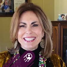 Be still my beating heart 💓 St. Charles Ave, you are puttin'