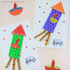 On the blank greeting card, guide your child to draw all the things that come to her mind when diwali is being talked about. Send Out Your Diwali Artsy Craftsy Ideas For Moms Kids Facebook
