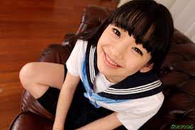 姫川ゆうなの無修正AVタイトル見晴らし最高50枚と童顔娘25枚のオフィシャル写真 - 無修正セックス写真