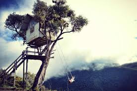 The swing is essentially made up of a metal rod with two ropes, and what looks like a small tree branch to sit on. Swing End Of The World Banos Ecuador Picture Of El Vuelo Del Condor Banos Tripadvisor