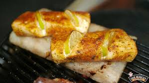 Plankenlachs Mit Kameha Und Limette Don Marcos Barbecue Zubereitung Limetten Lebensmittel Essen