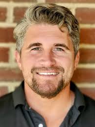 Four run for two MAC trustee seats