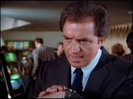 Knight Rider (Comparison: Syndicated Version