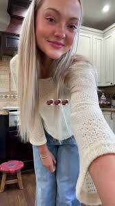 Alyssa Geyer's Instagram, Twitter & Facebook