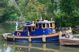 The Tug Erie On The Erie Canal Herkimer New York Power Boats Boat Tug Boats