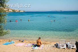 Pláže na ostrově pag jsou vesměs písčité, písčitokamenité, v menší míře oblázkové. Pisecna Plaz Ve Vlasici Ostrov Pag Chorvatsko Novalja