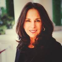 Michelle Potts's Instagram, Twitter & Facebook