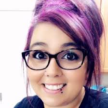 Amanda Mednansky's Instagram, Twitter & Facebook