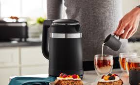 Kitchenaid 1.5l design jug kettle almond cream. 1 5 L Design Kettle 5kek1565 Kitchenaid