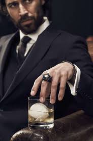 Scroll through asos design for. Men S Jewelry The Latest Trend In Luxury Shopping The Diamond Loupe