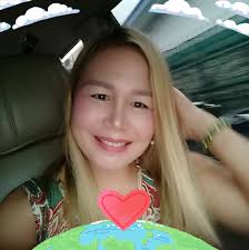 A simple prayer today: “Lord, help me love others the way You love me.”