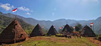 Sejarah rumah adat wae rebo manggarai,flores,ntt. Rumah Adat Nusa Tenggara Timur Ntt Radio Suara Wajar 96 8 Fm