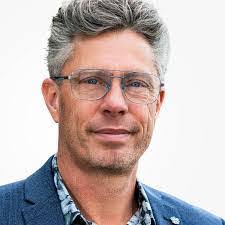 Gil Griffin's Instagram, Twitter & Facebook