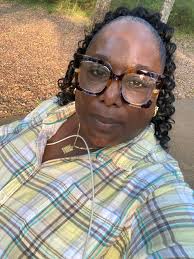 Hello, I'm Tomekia and something to know about me is I walk with the lord